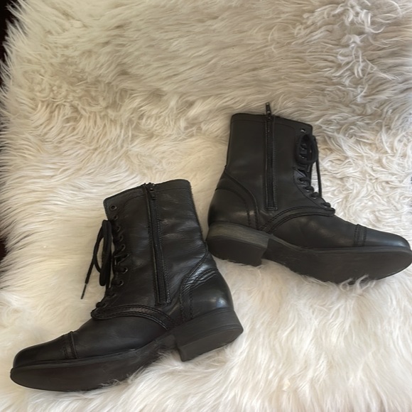 Steve Madden Troopa Combat Boots! Ankle Booties! Woman US 7.5 Black Leather! - Picture 2 of 8